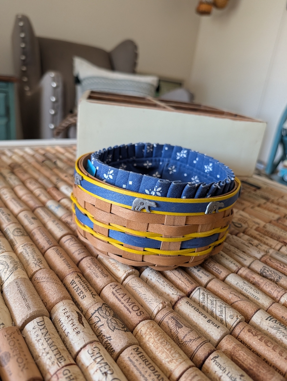Longaberger 2010 Specialty Button Basket W/ Metal Bear Pins. Blue & Yellow Slats - Picture 2 of 5